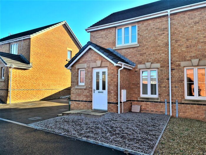 2 Bedroom Property To Rent In St. Ilid's Meadow, Llanharan, Pontyclun CF72