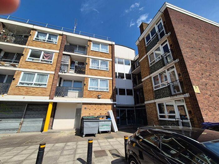 1 Bedroom Block Of Apartments To Rent In Harvey House ****, Pembroke Road, London, N8