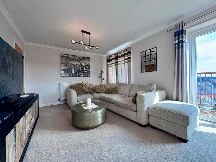 2 Bedroom Flat For Sale In Archery Lane, Bromley, Bromley, BR2