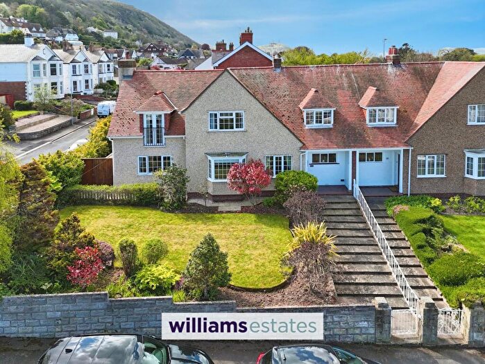 4 Bedroom Semi-Detached House For Sale In Linden Walk, Prestatyn, LL19