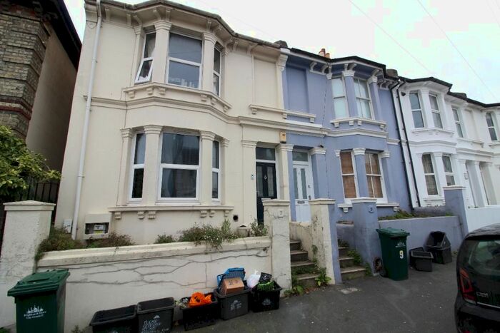 3 Bedroom Flat To Rent In D'aubigny Road, Hanover, Brighton BN2