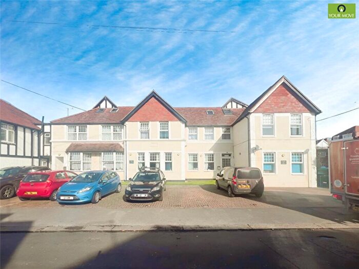 2 Bedroom Flat To Rent In Stocker Road, Bognor Regis, West Sussex, PO21