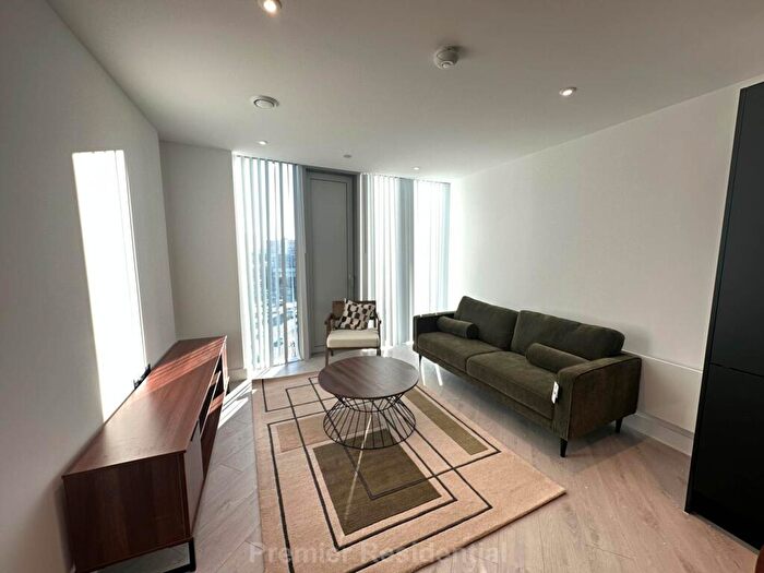 1 Bedroom Apartment To Rent In Trinity Tower, Manchester, M3