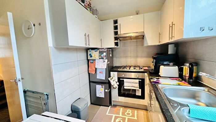 1 Bedroom Flat To Rent In Peel Road, Wembley, HA9