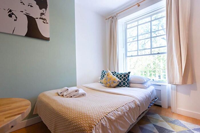 Studio To Rent In Cartwright Gardens, Bloomsbury, London, WC1H