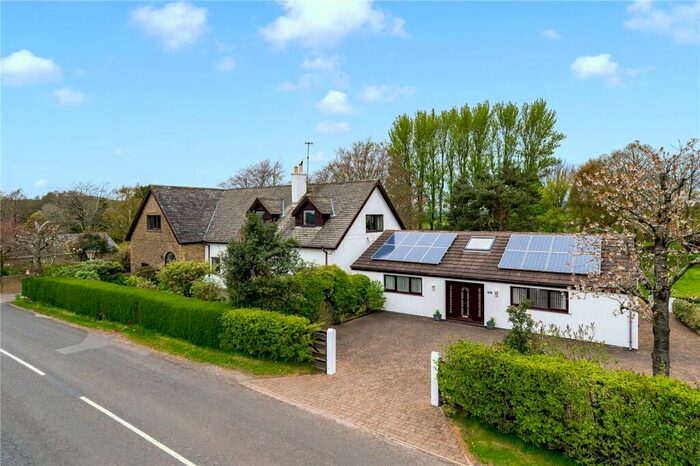 4 Bedroom Detached House For Sale In Quernmore, Lancaster, Lancashire, LA2