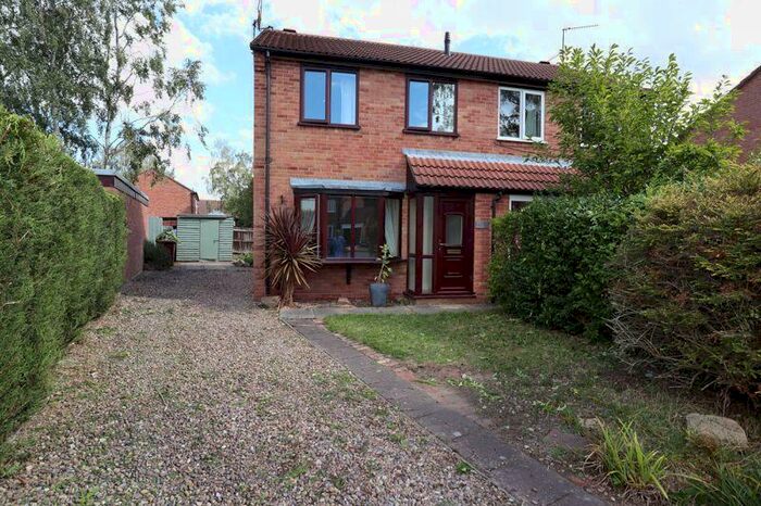 3 Bedroom Semi-Detached House To Rent In Woodvale Close, Lincoln, LN6