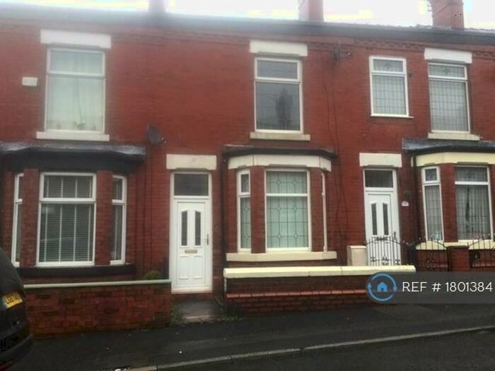 2 Bedroom Terraced House To Rent In Green Street, Hyde, SK14