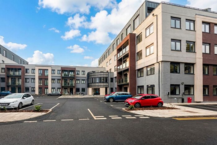 1 Bedroom Apartment For Sale In Apartment Broadoaks, Streetsbrook Road, Solihull, B91