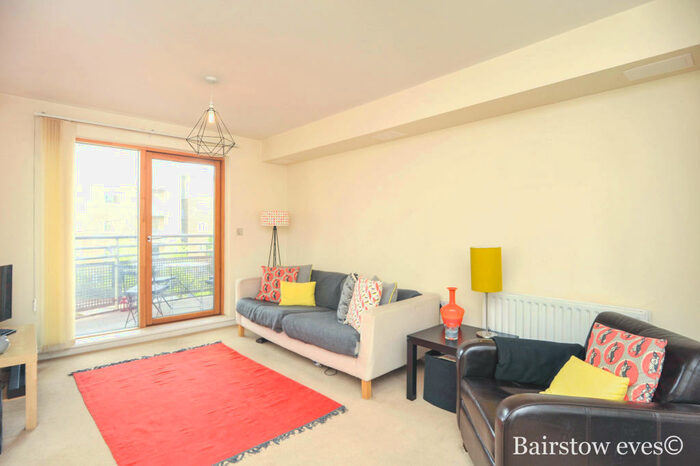 2 Bedroom Flat To Rent In Pancras Way, Bow, E3