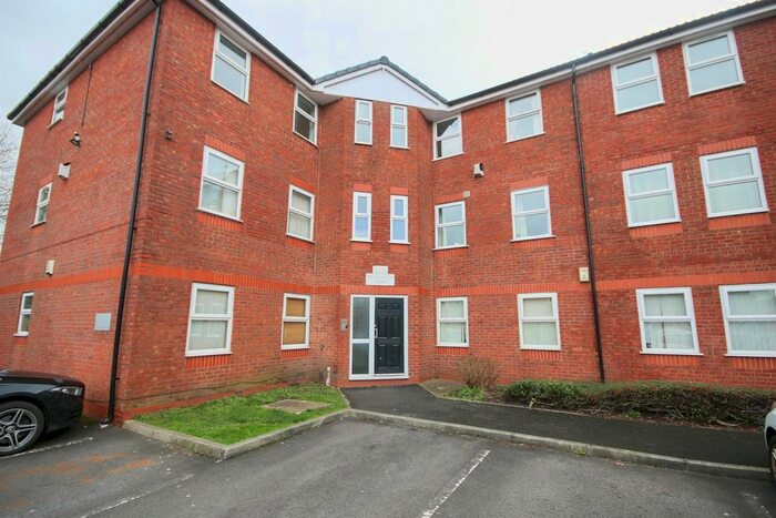 2 Bedroom Flat To Rent In Bridgewater Court, Montonmill Gardens, Eccles, M30