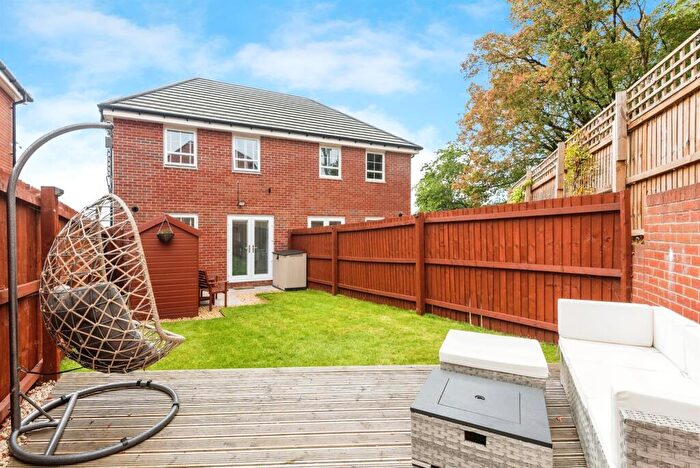 3 Bedroom Semi-Detached House For Sale In Cooke Way, Lydney, GL15