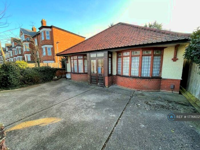 6 Bedroom Bungalow To Rent In Gippeswyk Avenue, Ipswich, IP2