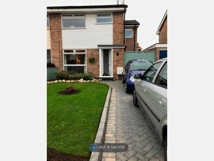 3 Bedroom Semi-Detached House To Rent In Brunsfield Close, Wirral CH46
