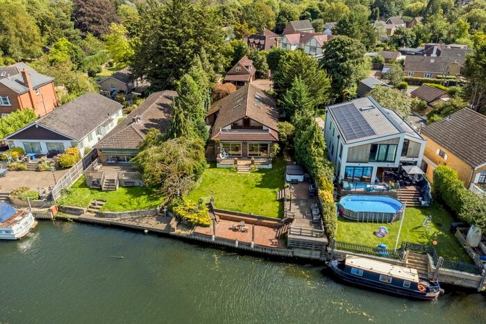 7 Bedroom Detached House To Rent In Old Ferry Drive, Wraysbury, Staines, TW19