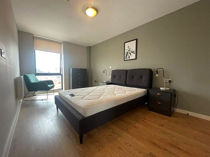 1 Bedroom Flat To Rent In Jesse Hartley Way, Liverpool, L3