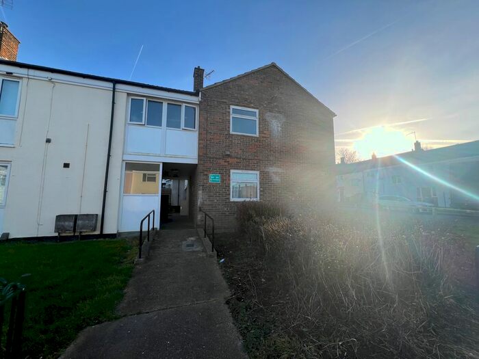 2 Bedroom Flat To Rent In The Hornbeams, Harlow, CM20