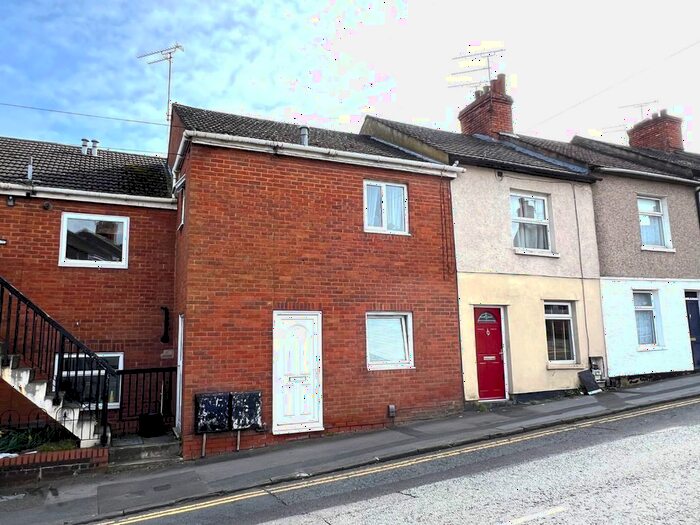 1 Bedroom Maisonette To Rent In Eastcott Hill, Town Centre, Swindon, SN1