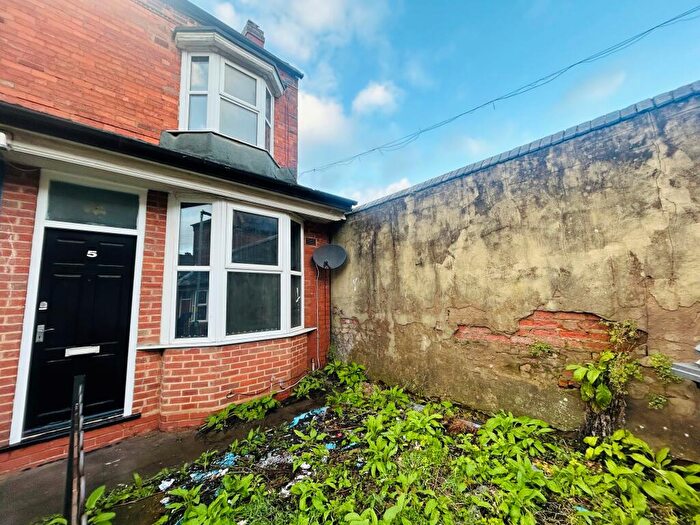 2 Bedroom House To Rent In Naden Road, Birmingham, B19