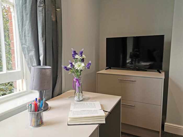 1 Bedroom Flat To Rent In Ethelbert Road, Canterbury, CT1