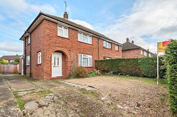 3 Bedroom Semi Detached House For Sale In Camberley, Surrey, GU15