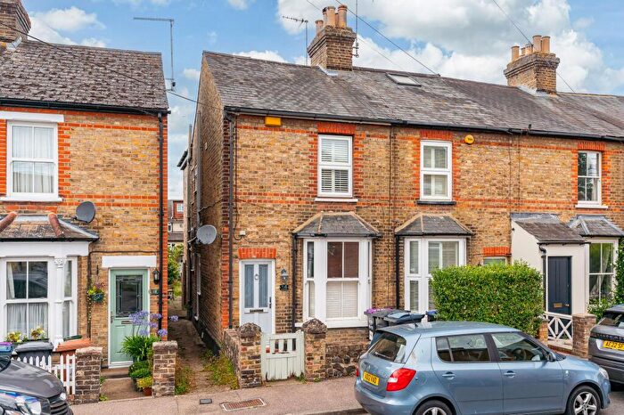 3 Bedroom End Of Terrace House For Sale In Cross Street, Ware, SG12