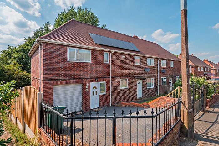 4 Bedroom Semi-Detached House For Sale In Burnside, Thurnscoe, Rotherham, S63