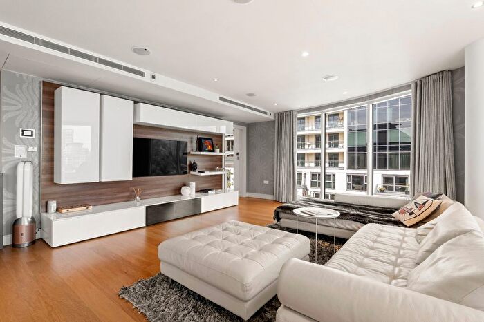 3 Bedroom Flat To Rent In Banyan House, Lensbury Avenue, SW6