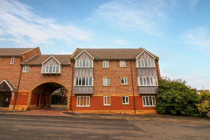 2 Bedroom Flat To Rent In Oxford Street, Tynemouth, North Shields, NE30