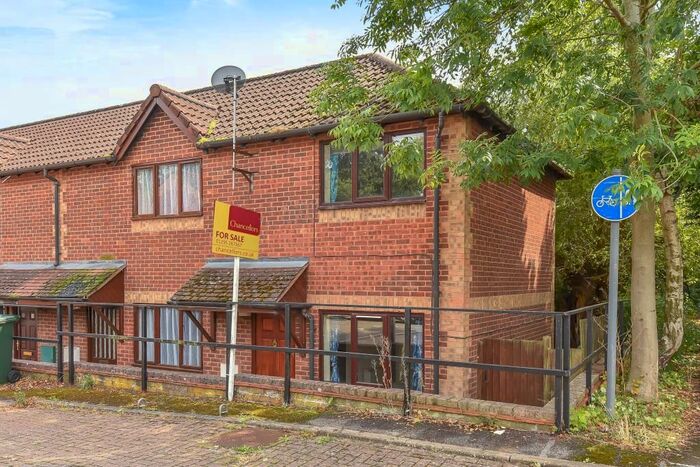 1 Bedroom End Of Terrace House For Sale In Banbury, Oxfordshire, OX16