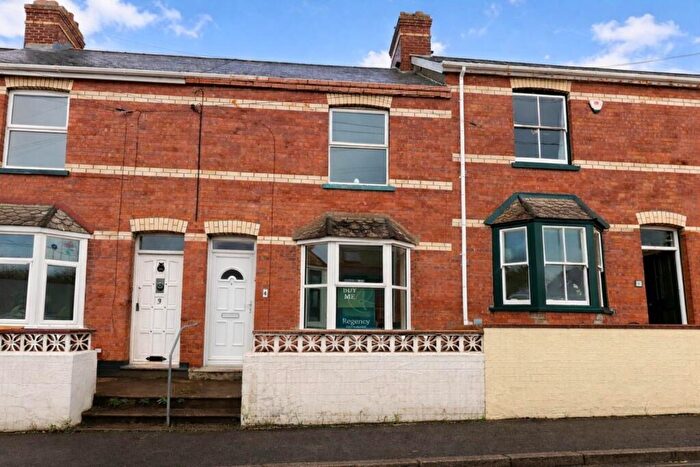 3 Bedroom Terraced House For Sale In North View Avenue, Bideford, EX39
