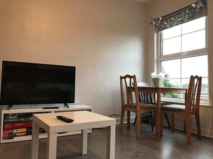 1 Bedroom Flat To Rent In Spare Room - A Monks Road - Bills Inlcusive, LN5