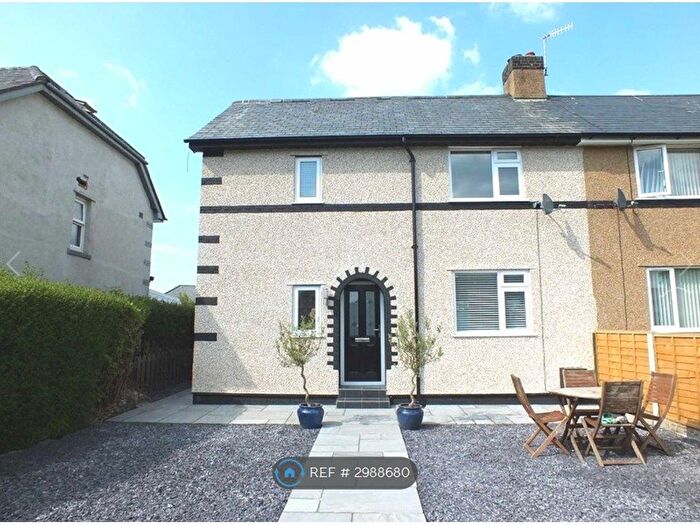 3 Bedroom Semi-Detached House To Rent In Cae Person, Llanrwst, LL26
