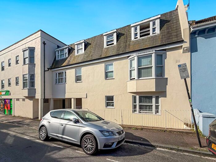 1 Bedroom Flat For Sale In Aberdeen Road, Lewes Court, BN2