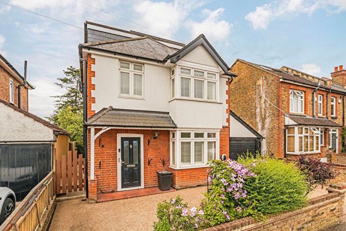 5 Bedroom Property For Sale In Tolworth Park Road, Surbiton, KT6