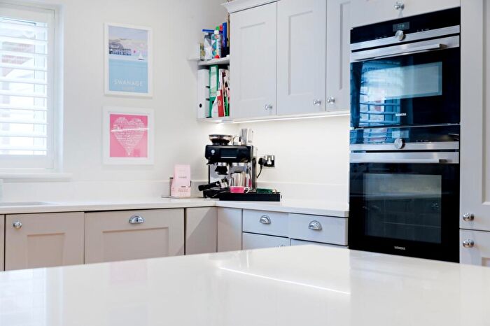 5 Bedroom Detached House For Sale In Hayley Green, Warfield, Bracknell, Berkshire, RG42