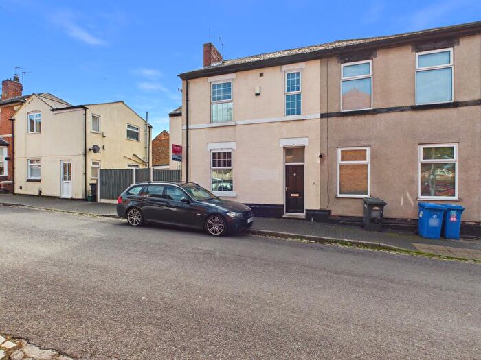 2 Bedroom End Of Terrace House For Sale In West Avenue, Derby, DE1