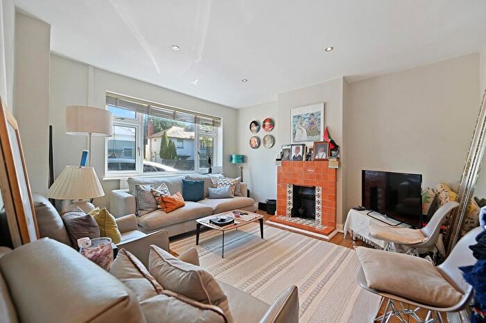 3 Bedroom Semi-Detached House For Sale In First Avenue, Acton, W3
