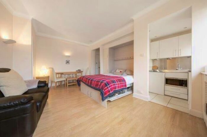 Studio To Rent In New Cavendish Street, Fitzrovia, London, W1W
