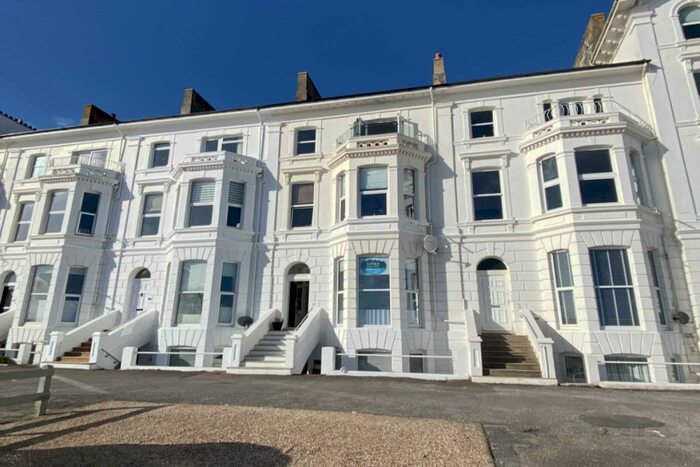 2 Bedroom Flat To Rent In Morton Crescent, Exmouth, Devon, EX8