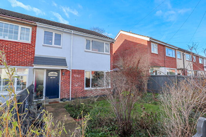 3 Bedroom End Of Terrace House For Sale In Baydon Grove, Calne, SN11