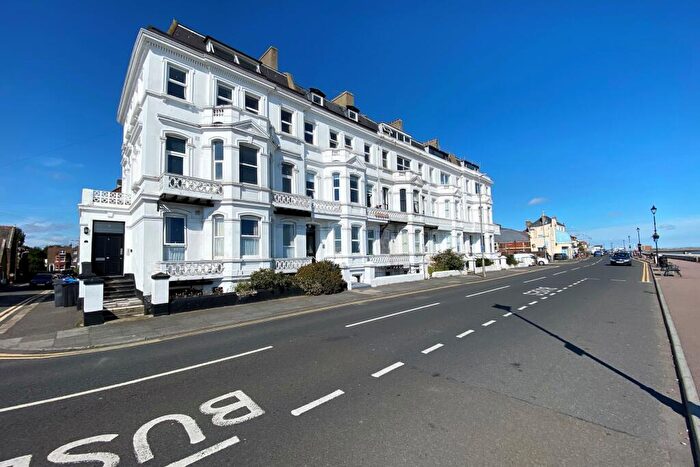 2 Bedroom Flat For Sale In Prince Of Wales Terrace, Deal, CT14