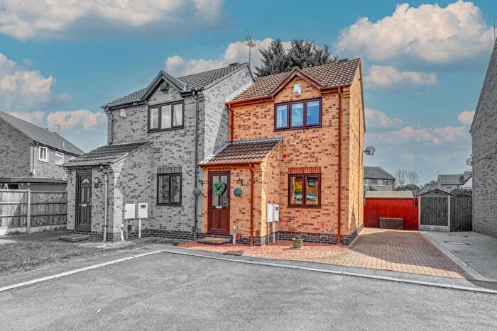 2 Bedroom Semi-Detached House For Sale In Barge Close, Wigston, Leicestershire, LE18