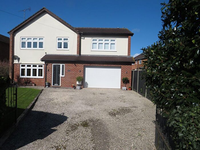 4 Bedroom Detached House For Sale In Whinney Moor Lane, Retford, DN22