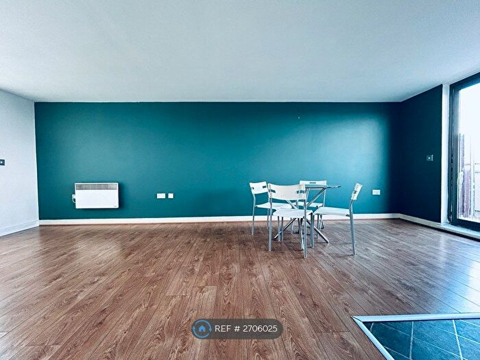 2 Bedroom Flat To Rent In Hulme High Street, Manchester, M15