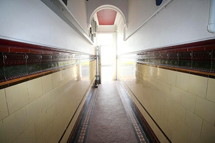 2 Bedroom Flat For Sale In East Clyde Street, Helensburgh, G84