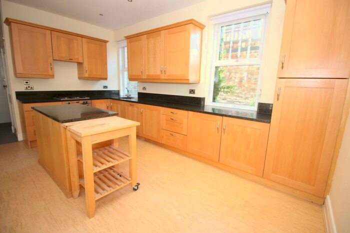 2 Bedroom Flat To Rent In Granville Road, Jesmond (M), Newcastle Upon Tyne, NE2