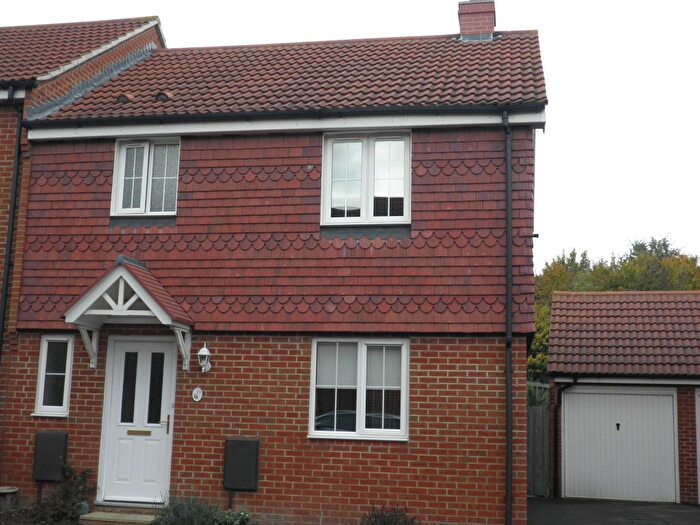 2 Bedroom Property To Rent In Marmion Way, Ashford, TN23