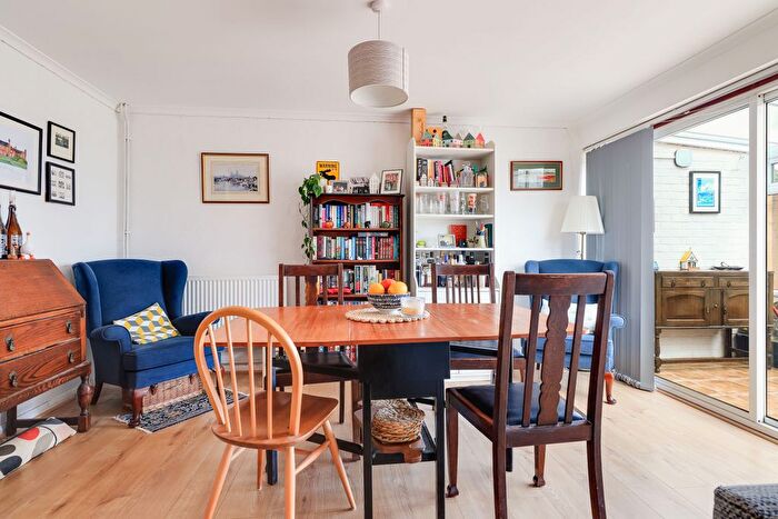 2 Bedroom Terraced House For Sale In Crowland Way, Cambridge, CB4