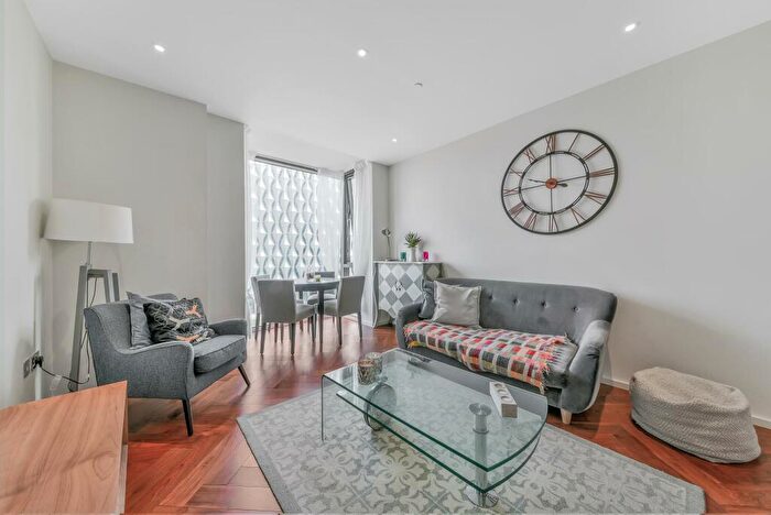 1 Bedroom Apartment For Sale In Ambassador Building, Embassy Gardens, Nine Elms, SW11